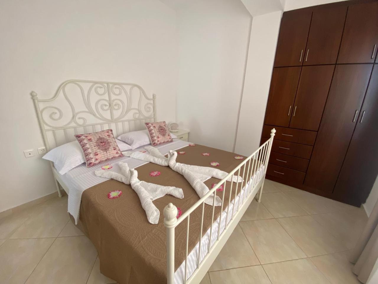 Tarace Sea View Apartment Sarande Exterior photo