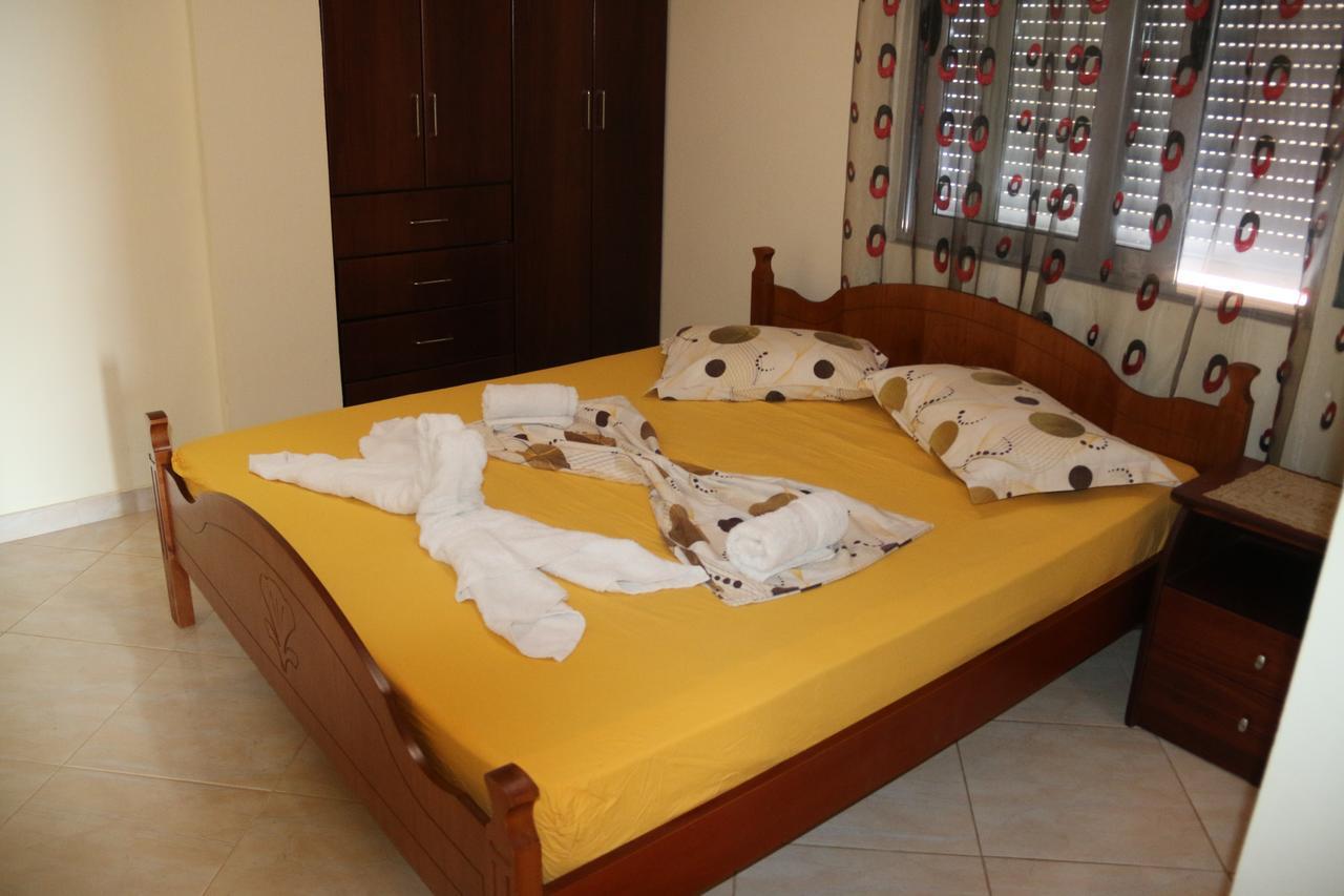 Tarace Sea View Apartment Sarande Exterior photo